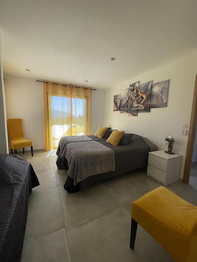 Bed and Breakfast Les Pins Du Luberon Coustellet Zewnętrze zdjęcie